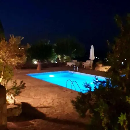 Castel *